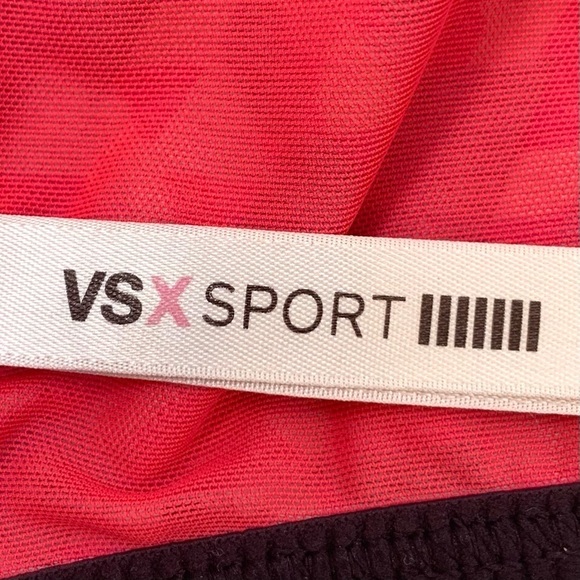 Victoria’s Secret X Sport Geometric Sports Bra - Picture 8 of 9
